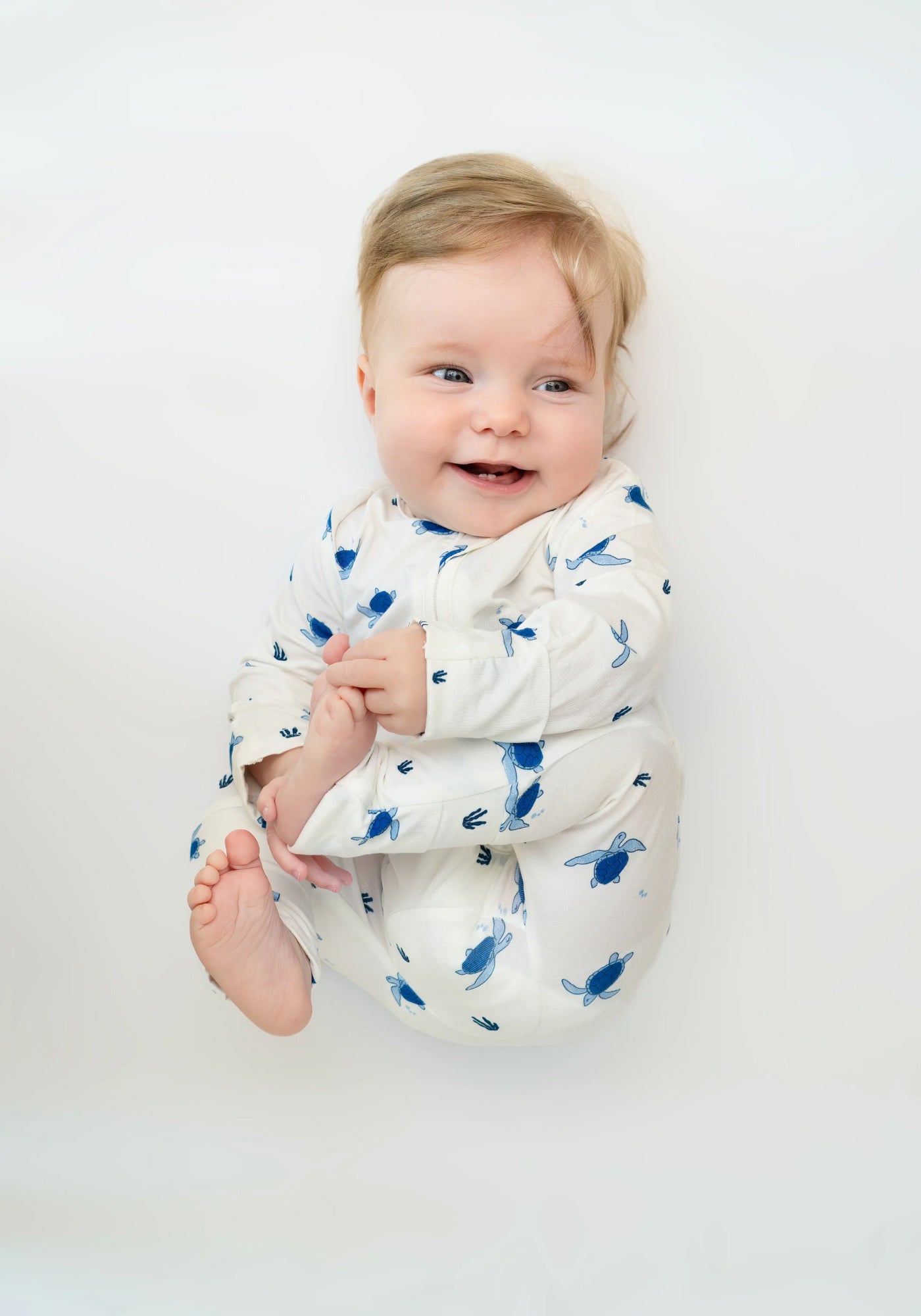 Baby Sleepsuit in Turtles 0-3 Months