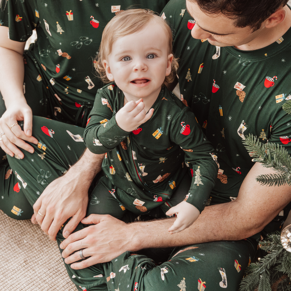 Zippered Sleepsuit in Night Before X-Mas